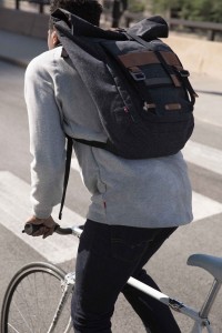 levis-commuter-mochila-bici